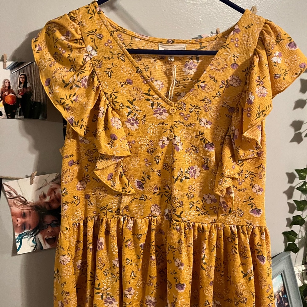 Versona top, never worn